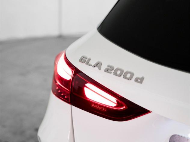 Mercedes-Benz GLA 200 d AMG Line Extra - Foto 8