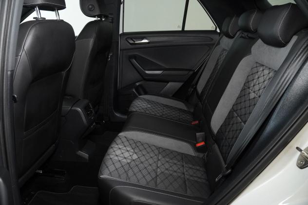 Volkswagen T-Roc 1.0 TSI R-Line 110CV - Foto 9