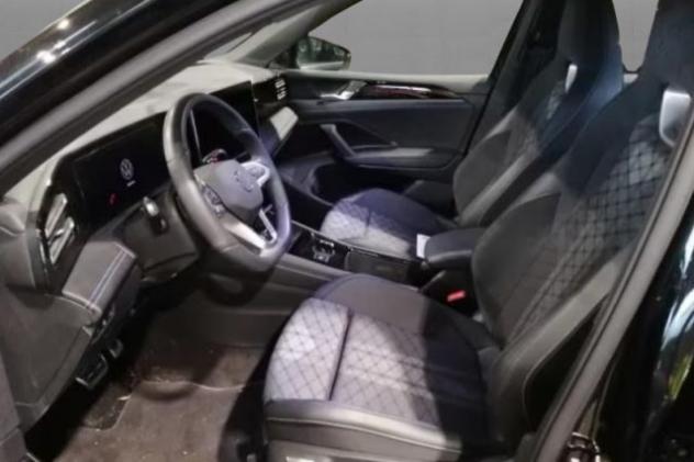 VOLKSWAGEN Tiguan 2.0 TDI 150 CV DSG R-Line rif. 23757987 - Foto 5