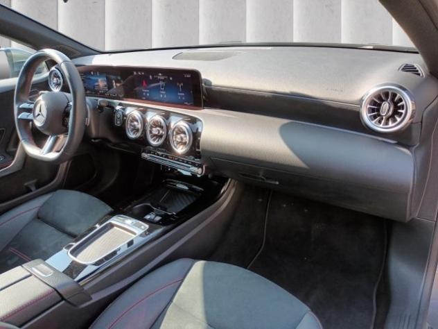 MERCEDES-BENZ A 180 D AUTOMATIC AMG LINE 116CV CAM360° NAV PACK LUCI rif. 24118753 - Foto 10