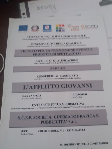 cerco lavoro in comunicazione,scrittura e supporto social - Foto 2