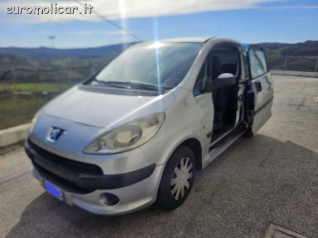 PEUGEOT 1007 1.4 HDi Happy 70cv rif. 23878597 - Foto 4