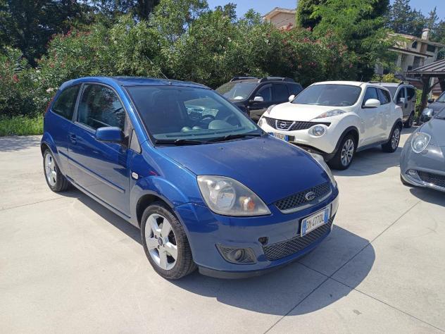 FORD Fiesta 1.4 TDCi 68CV - NEOPATENTATI - Foto 5