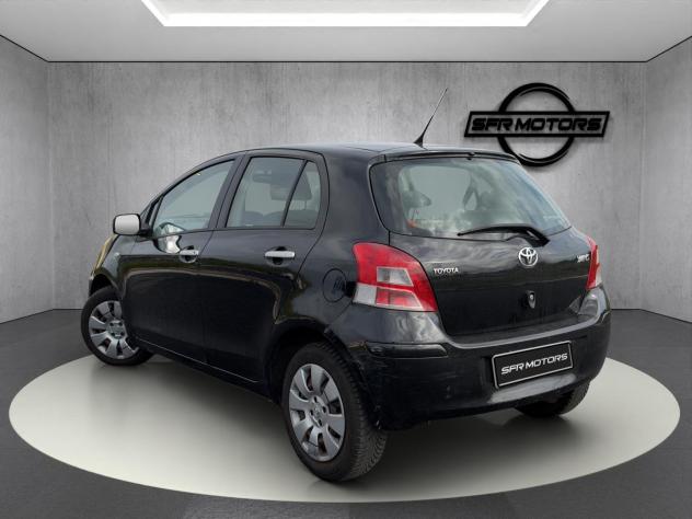 Toyota Yaris Yaris 5p 1.3 automatica - PREZZO REALE!! - Foto 5