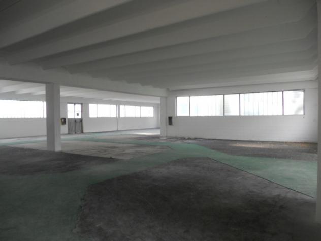 Immobile di 1000 m² in affitto a Settimo Milanese - Foto 11