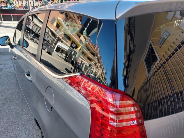 Peugeot 5008 1.6 HDi 115CV Allure 85Kw - Foto 9