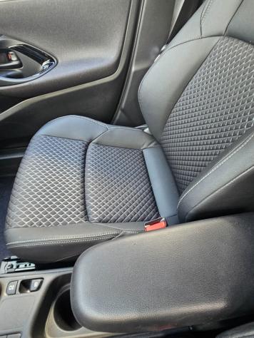 Toyota Yaris 1.5 Hybrid 5 porte Lounge - Foto 8