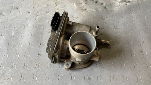 Corpo farfallato Toyota Yaris Hybrid del 2013 (22030-47040) - Foto 3