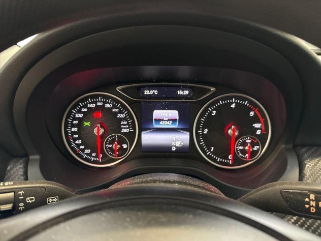 Mercedes-Benz GLA GLA-X156 2017 200 d Executive 4matic auto - Foto 9