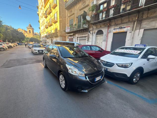 Peugeot 208 1.2 VTi 82 CV 5 porte FINANZIABILE - Foto 4
