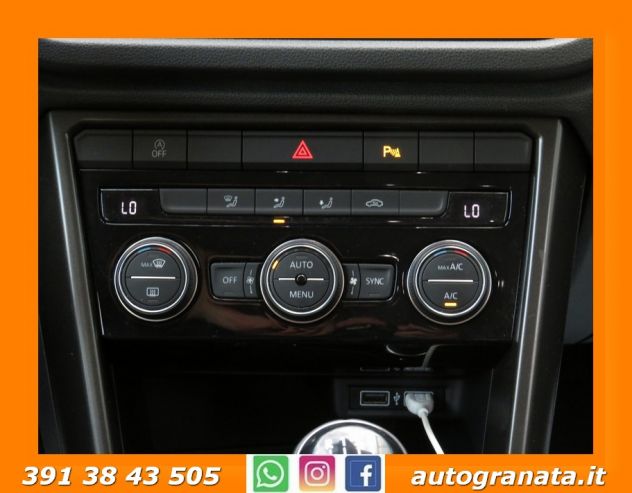Volkswagen T-Roc 1.6 TDI 115cv STYLE B.MOTION TECH - Foto 9