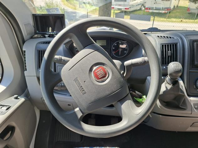 CAMPER LAIKA DUCATO SEMINTEGRALE GARAGE SEMIDINETTE CLIMATIZZATORE FOTOVOLTAICO CAMPEGGIO USATI GENERALI 1705 - Foto 9