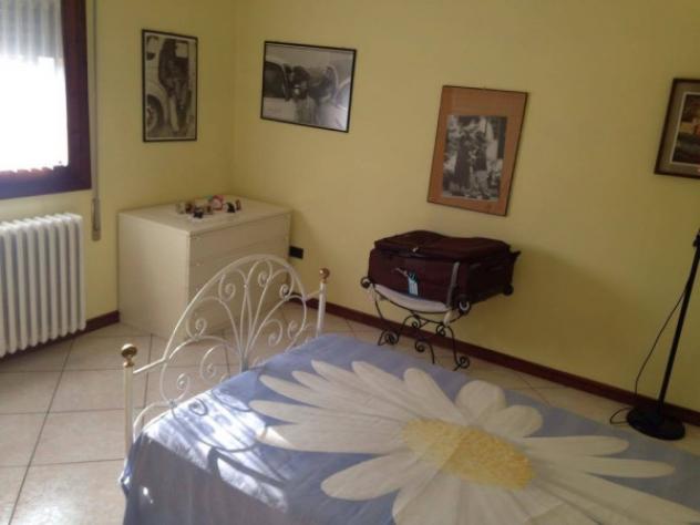 Villa di 300 m² con 5 locali e box auto in vendita a Novi di Modena - Foto 10