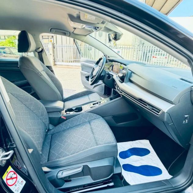 VOLKSWAGEN Golf 1.5 eTSI 130 CV EVO ACT DSG Life rif. 23843339 - Foto 6