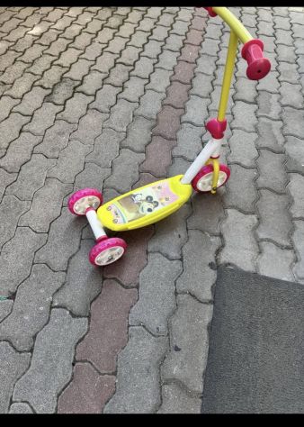 Monopattino bambina