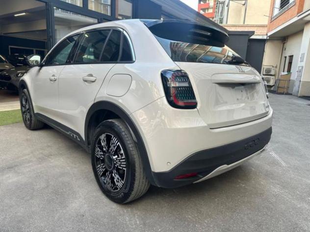 FIAT 600 1.2 Hybrid 145cv Auto + LED + Navi + Cerchi R18 rif. 23906480 - Foto 4