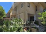 Villa di 235 m² con 5 locali e box auto in vendita a Erice