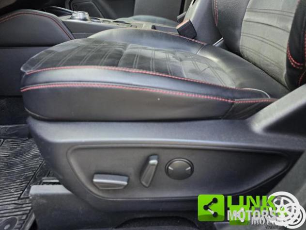 FORD Kuga 2.5 Plug In Hybrid 225 CV CVT 2WD ST-Line X - Foto 6