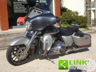 HARLEY-DAVIDSON FLHX Street Glide CVO rif. 23736475