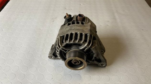 Alternatore Toyota Corolla Verso 1.8 benzina del 2004 (27060-0D170) - Foto 2