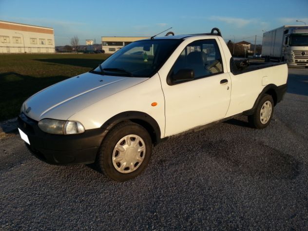 Fiat Strada 1.2 Pickup Metano - Foto 2