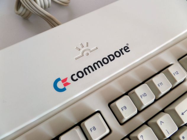 Tastiera Commodore per PC. SK-5002W (windows compatible) RARA (anno 1995) - Foto 4