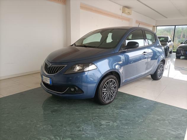 Lancia Ypsilon 1.0 Hybrid Silver 11/ 2022