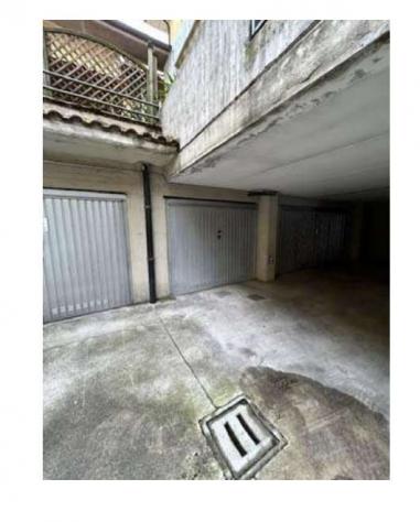 261/2025 3 BG - box ad uso autorimessa in comune di terno d'isola (bg)