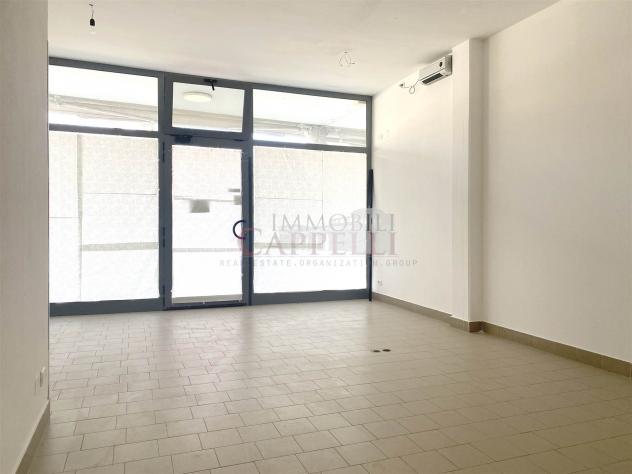 Vendita Negozio da 70 mq in Via Ho Chi Min - Foto 4