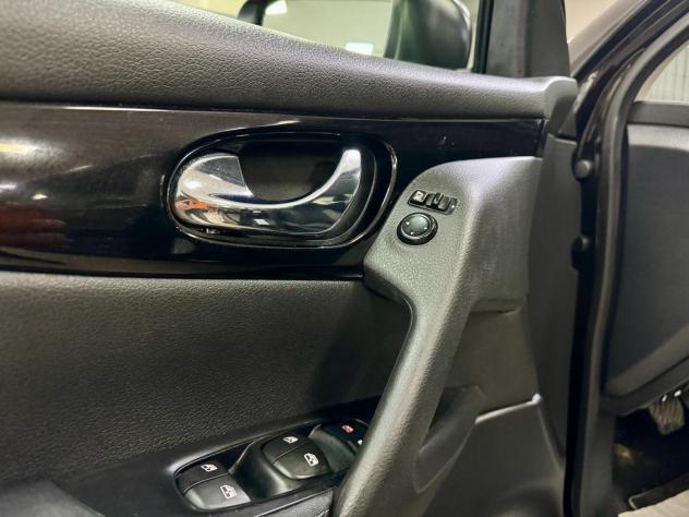 Nissan Qashqai 1.7 dCi 150cv 4WD CVT N-Connecta 2020 - Foto 9