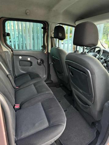RENAULT Kangoo 1.5 dCi 90CV 5 porte Stop & Start Limited rif. 24227917 - Foto 9
