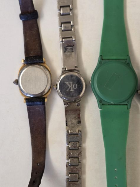 Orologi in stock da donna guasti (5 pz) per recupero pezzi di ricambio - Foto 8