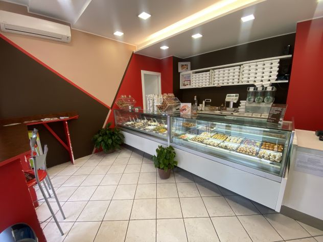 GELATERIA – PASTICCERIA ARTIGIANALE IN VENDITA A ROSATE - Foto 3