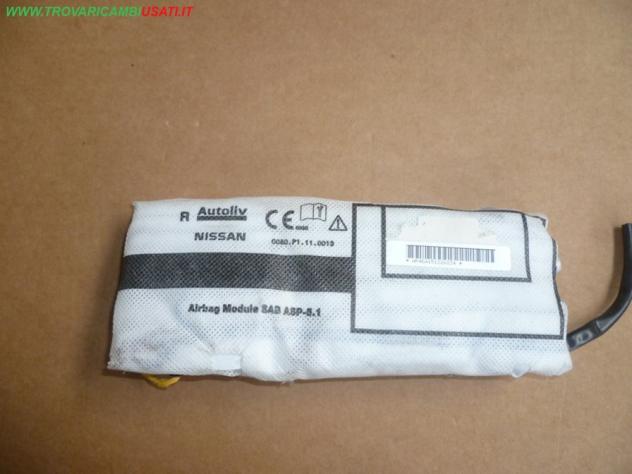 DISPOSITIVO AIRBAG A TENDINA D. SPINA NERA NISSAN QASHQAI (J11E)  Carrozzeria  Sicurezza  Airbag  Air-bag a tendina dx. NISSAN - QASHQAI - 01-02-2014