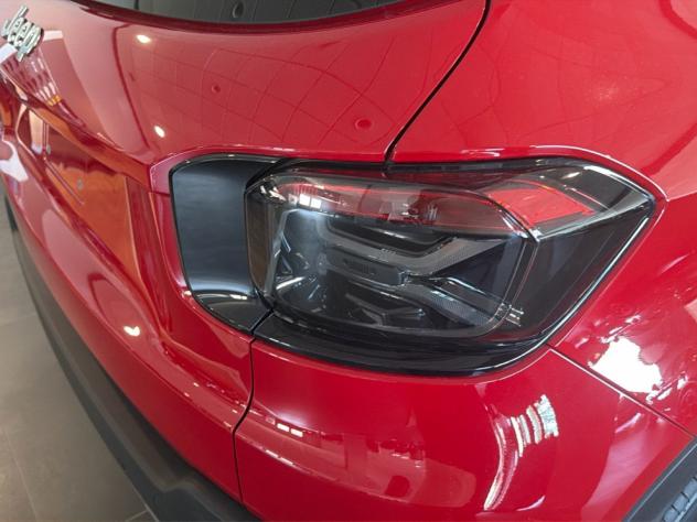 Jeep Avenger E-Hybrid Longitude 1.2 110cv Dct Mhev - Foto 6