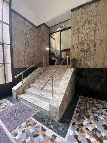 VENDESI, NEL CUORE DEL QUARTIERE NOLO DI MILANO IN VIA VENINI 14 SPLENDIDO BILOCALE DI CIRCA 50 MQ APPENA RISTRUTTURATO E COMPLETAMENTE ARREDATO L' - Foto 5