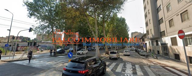MILANO, ALZAIA NAVIGLIO PAVESE 70 - AFFITTASI UFFICIO 8 VETRINE 200 MQ ca. - Foto 4