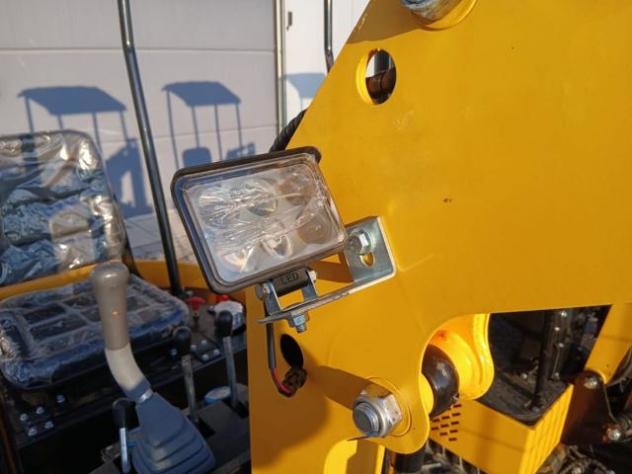 JCB Miniescavatore JPC KV12 12 quintali HT12 Nuovo rif. 23265964 - Foto 3