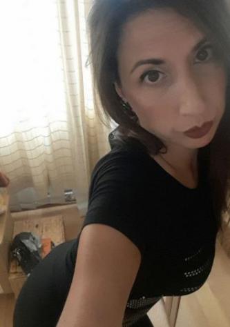 Zia_Terry: alta 165cm, 53kg, cerco uomo vicino Tel: