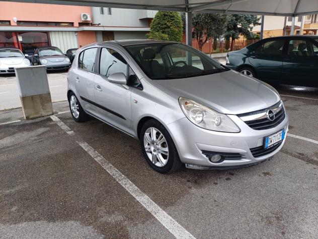 Opel Corsa 1.2 5 porte Easytronic Cosmo adatta a neopatentati - Foto 2
