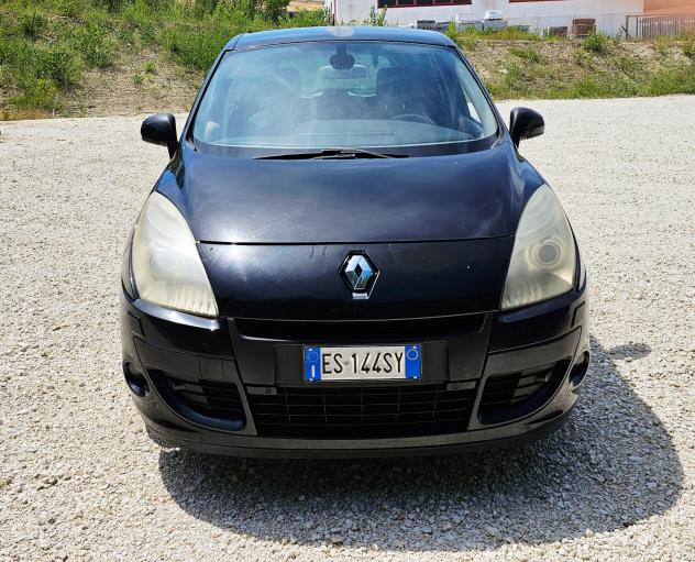 Renault Scenic Scic X-Mod 1.9 dCi 130CV Dynamique - Foto 2