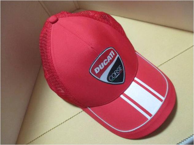 Cappello DUCATI (PUMA) con etichetta e cartellino