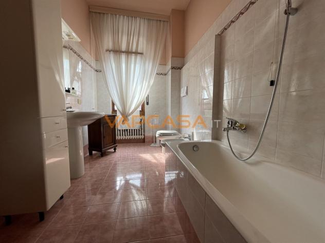 AMPIO TRILOCALE IN CENTRO PAESE - Foto 6