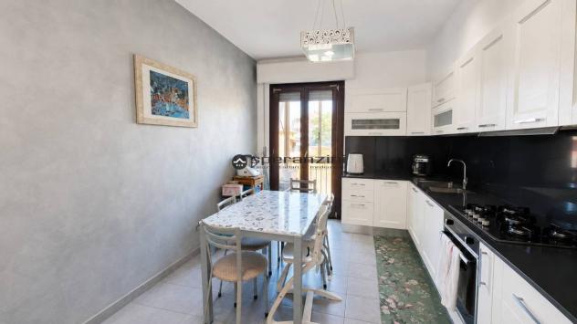 SAN LAZZARO: Fano - san lazzaro: ampio e moderno appartamento pronto da abitare
in uno dei quartieri più serviti e richiesti di fano, in posizione str - Foto 10