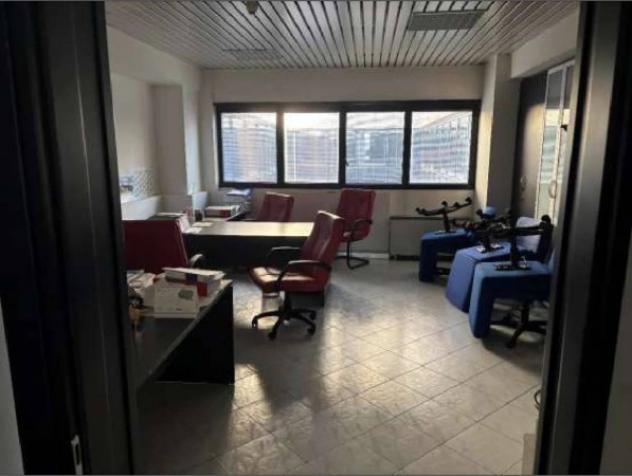 Immobile in asta di 652 m² con più di 5 locali in vendita a Trezzano sul Naviglio - Foto 5