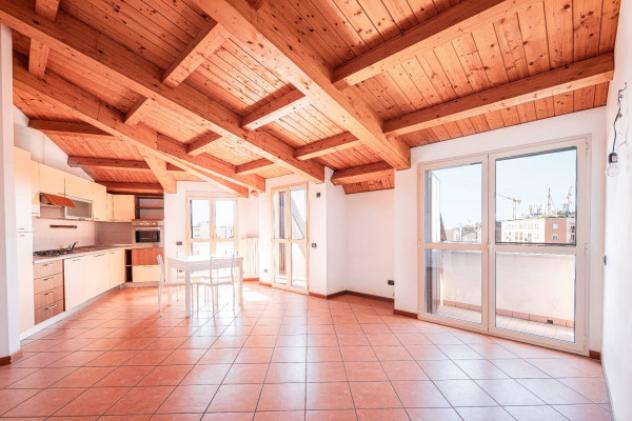 Appartamento di 80 m² con 3 locali in affitto a Milano - Foto 3