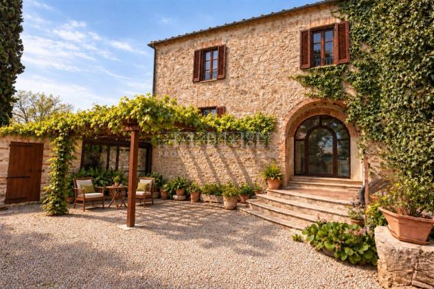 Porzione di casale toscano con terreno esterno - Crete Senesi
