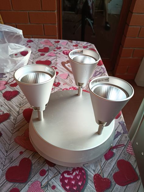 Plafoniera con faretti orientabili - Foto 5
