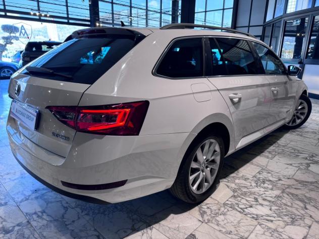 Skoda Superb 2.0 TDI 150 CV SCR DSG Wagon SportLine - Foto 6