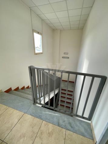 CAPANNONE di 8 vani e di 680 mq (PIETRASANTA - Periferia) rif. 063 - Foto 17
